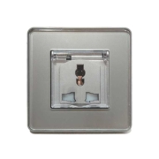 پریز یونیورسال درپوش دار