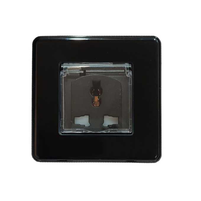 پریز یونیورسال درپوش دار